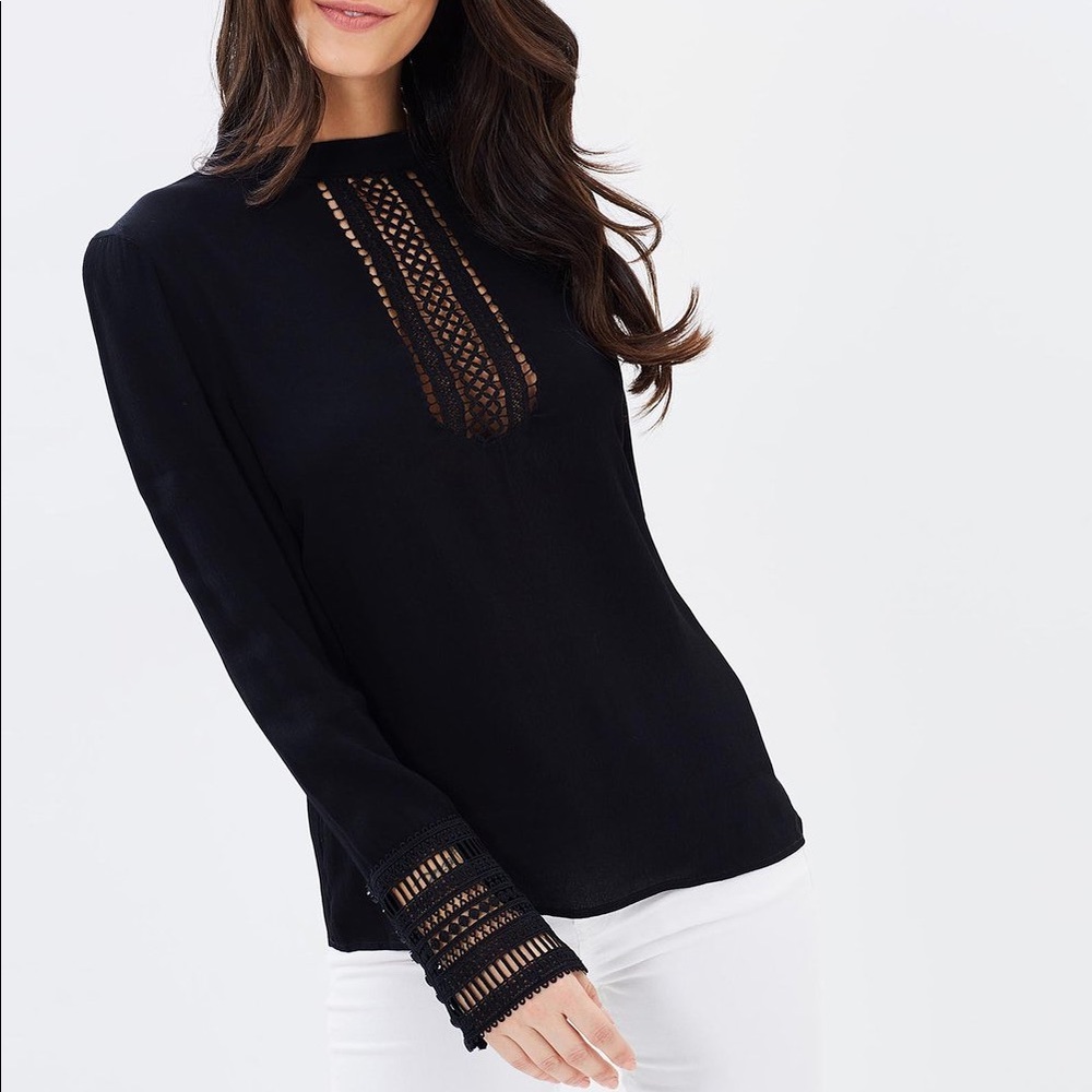 NWT Black Shilla Beyond Lace Trim Blouse